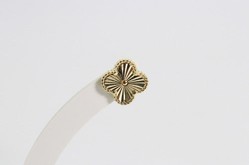 Brinco Trevo Oriente Dourado