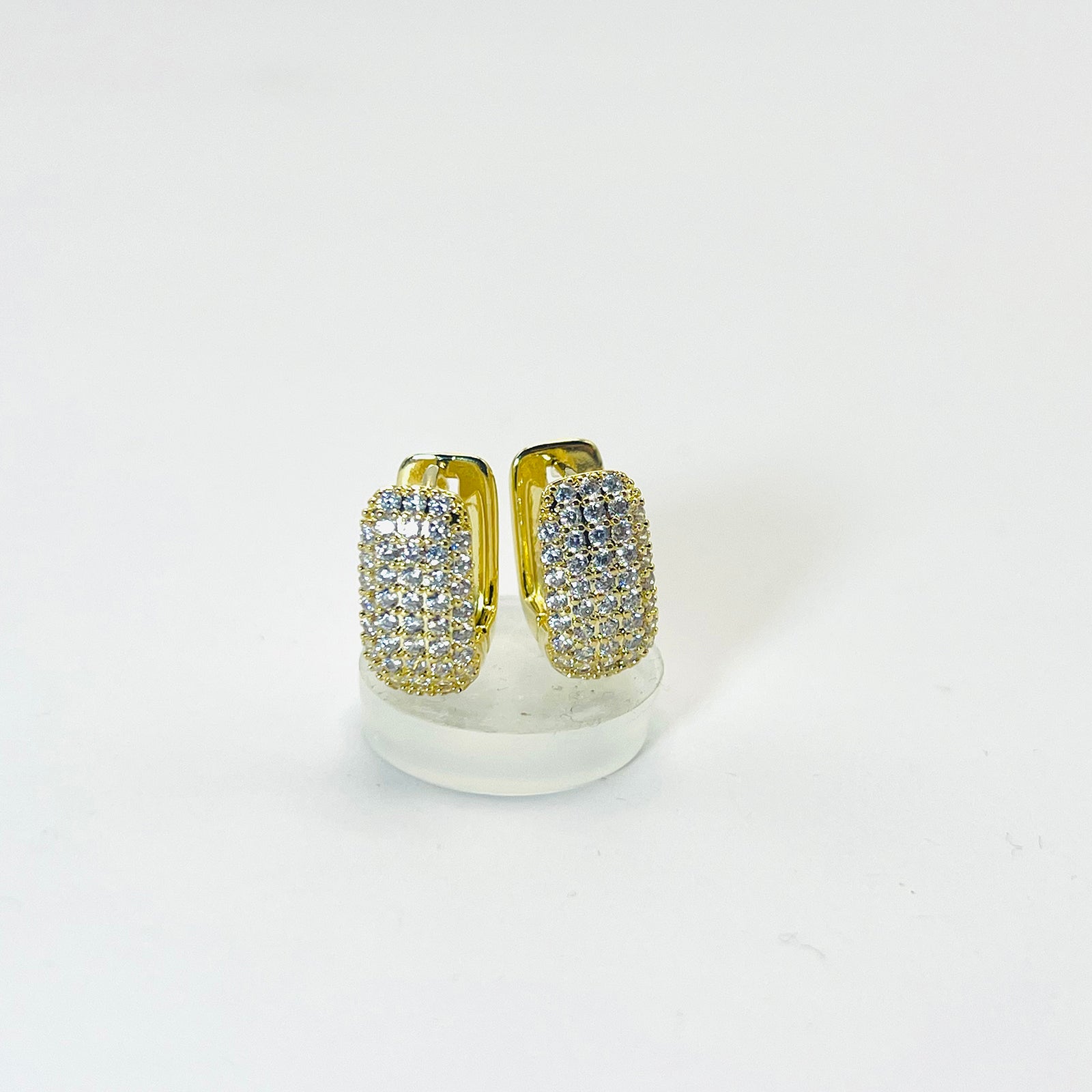 Brinco Argola Retangular Cravejada Banhado em Ouro 18K