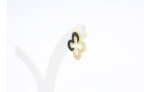 Brinco Trevo Black Silver