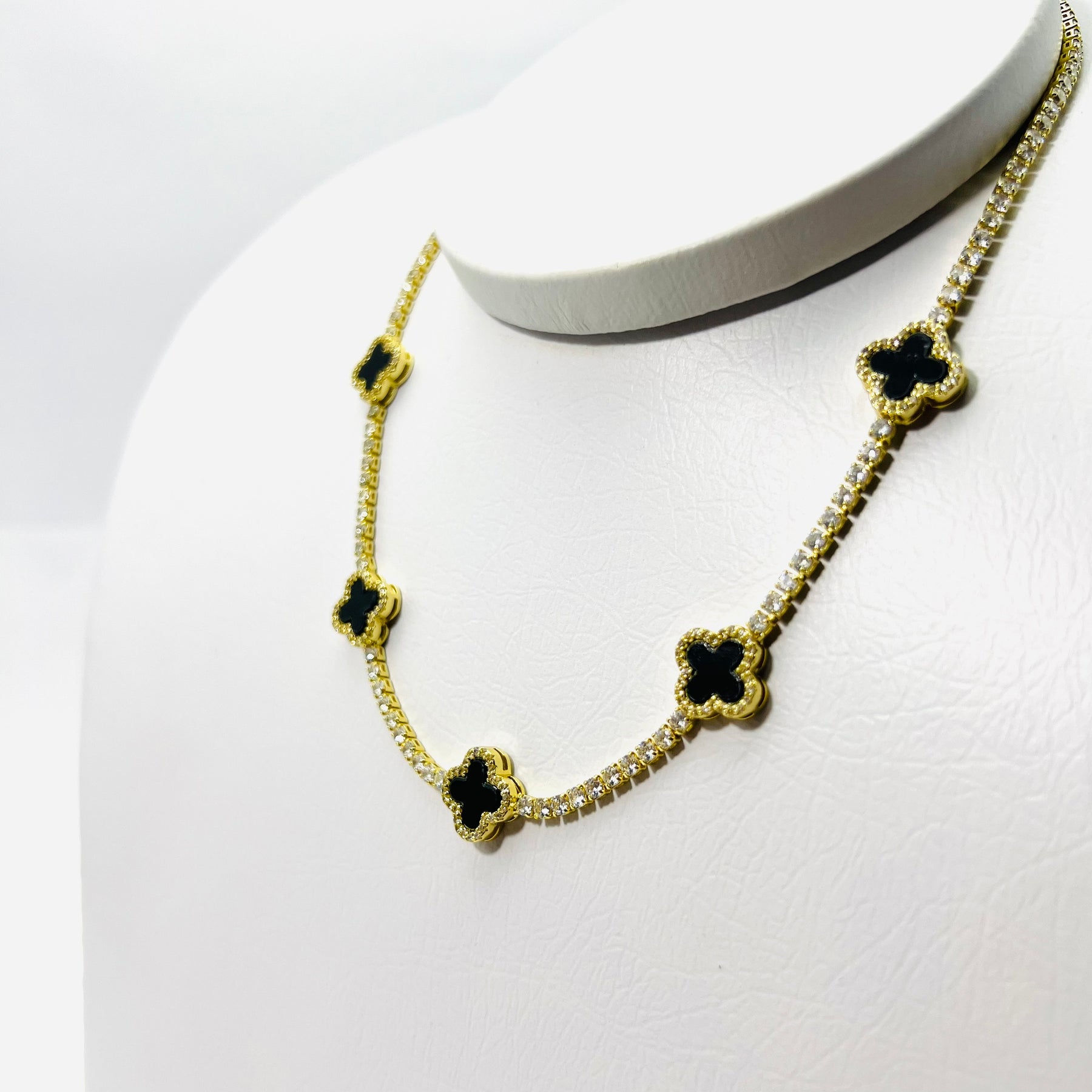 Colar Trevo Alhambra