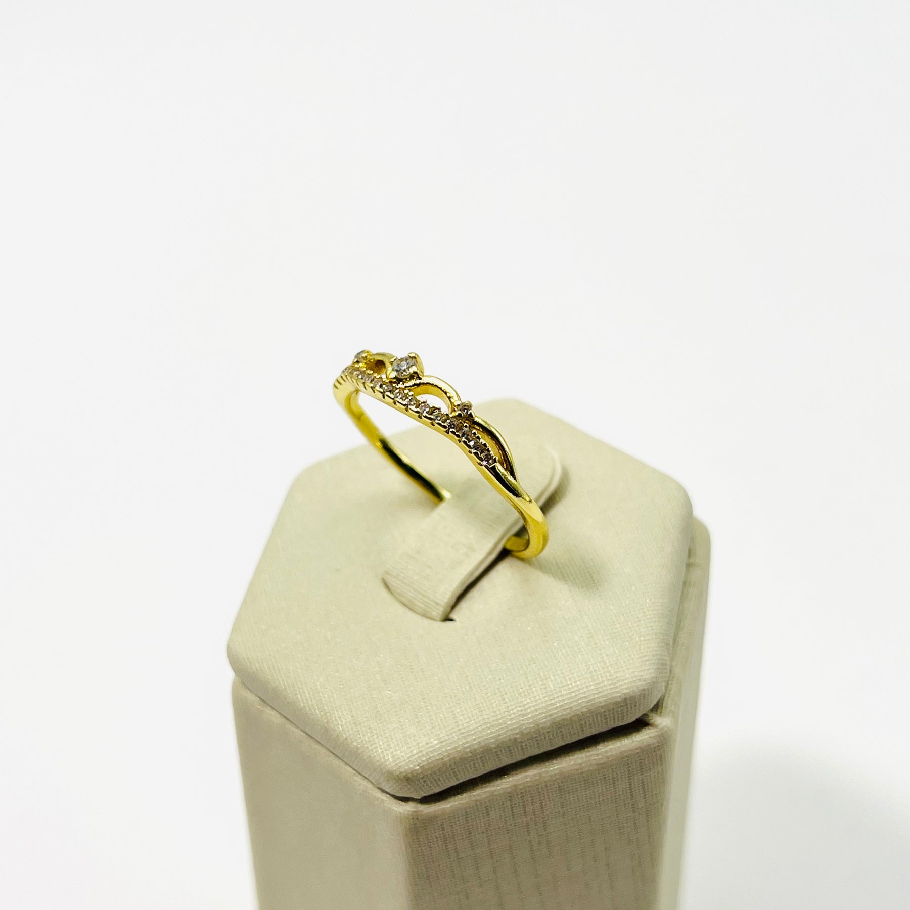 Anel Coroa Vasques Semijóias Com Zircônia Delicado