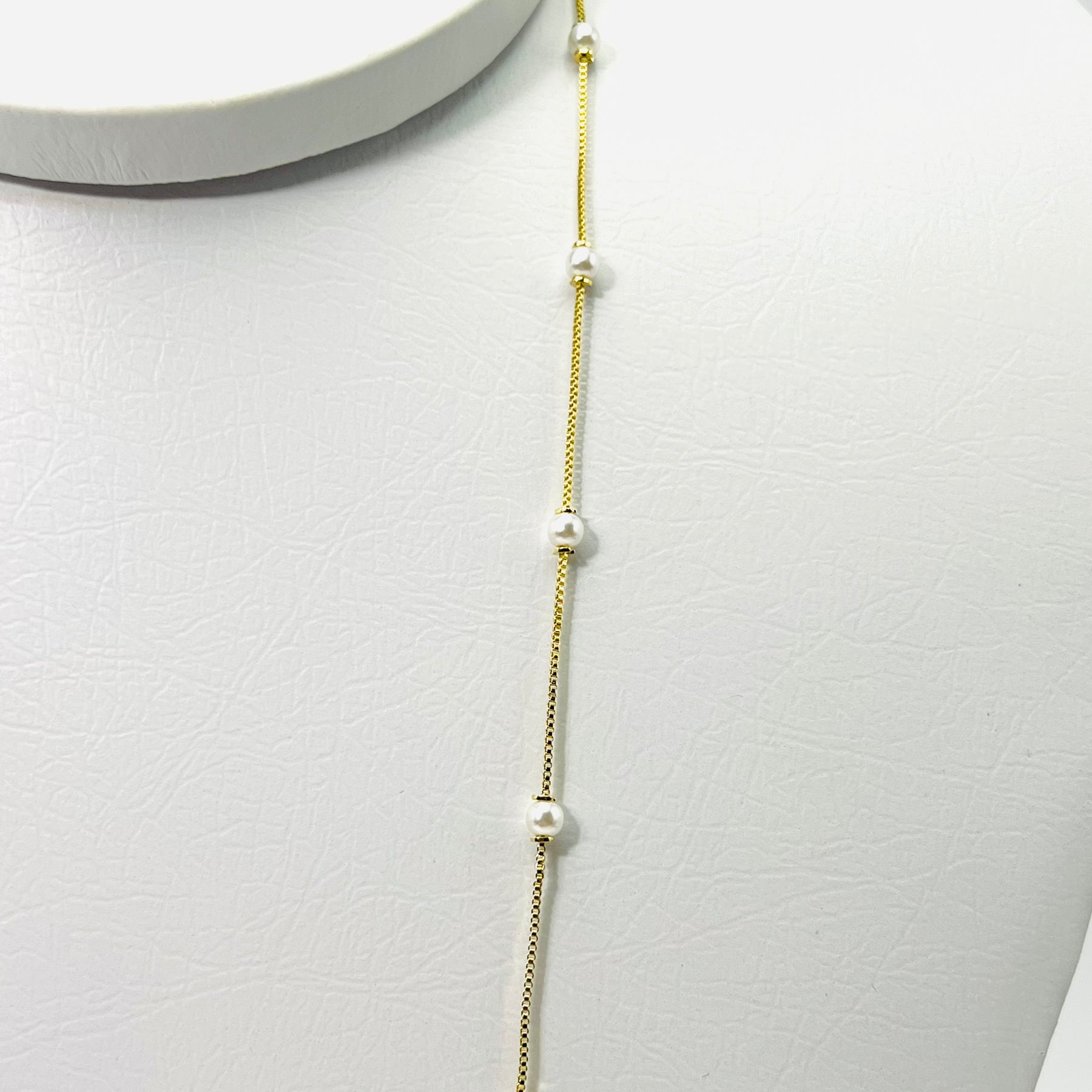 Colar Perolas Intercaladas