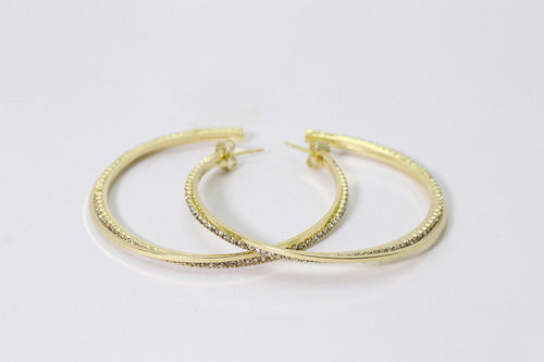 Brinco Meia Argola Mira