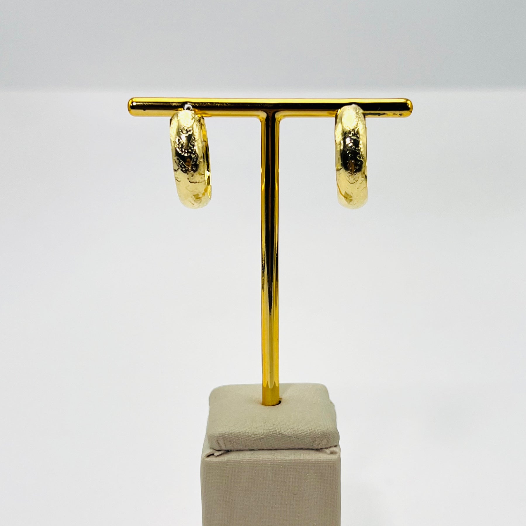 Brinco Argola Texturizada Vega