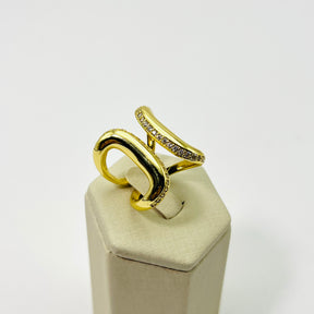 Anel Ondas Craveado com Zircônias