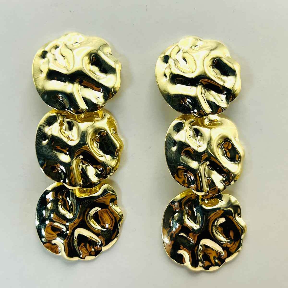 Brinco Discos Orgânicos Banhado à Ouro 18K Vasques Semijóias