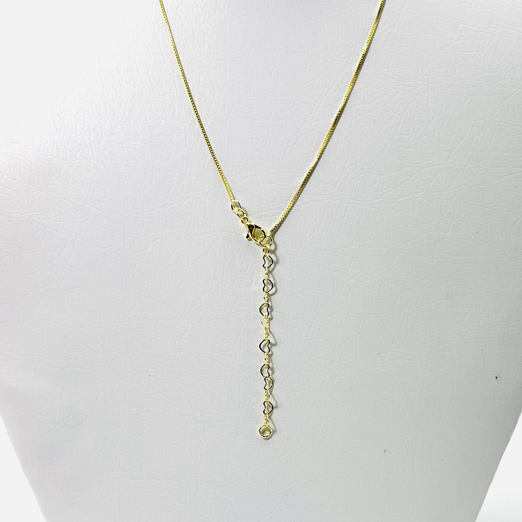 Colar Coraçoes Vazados