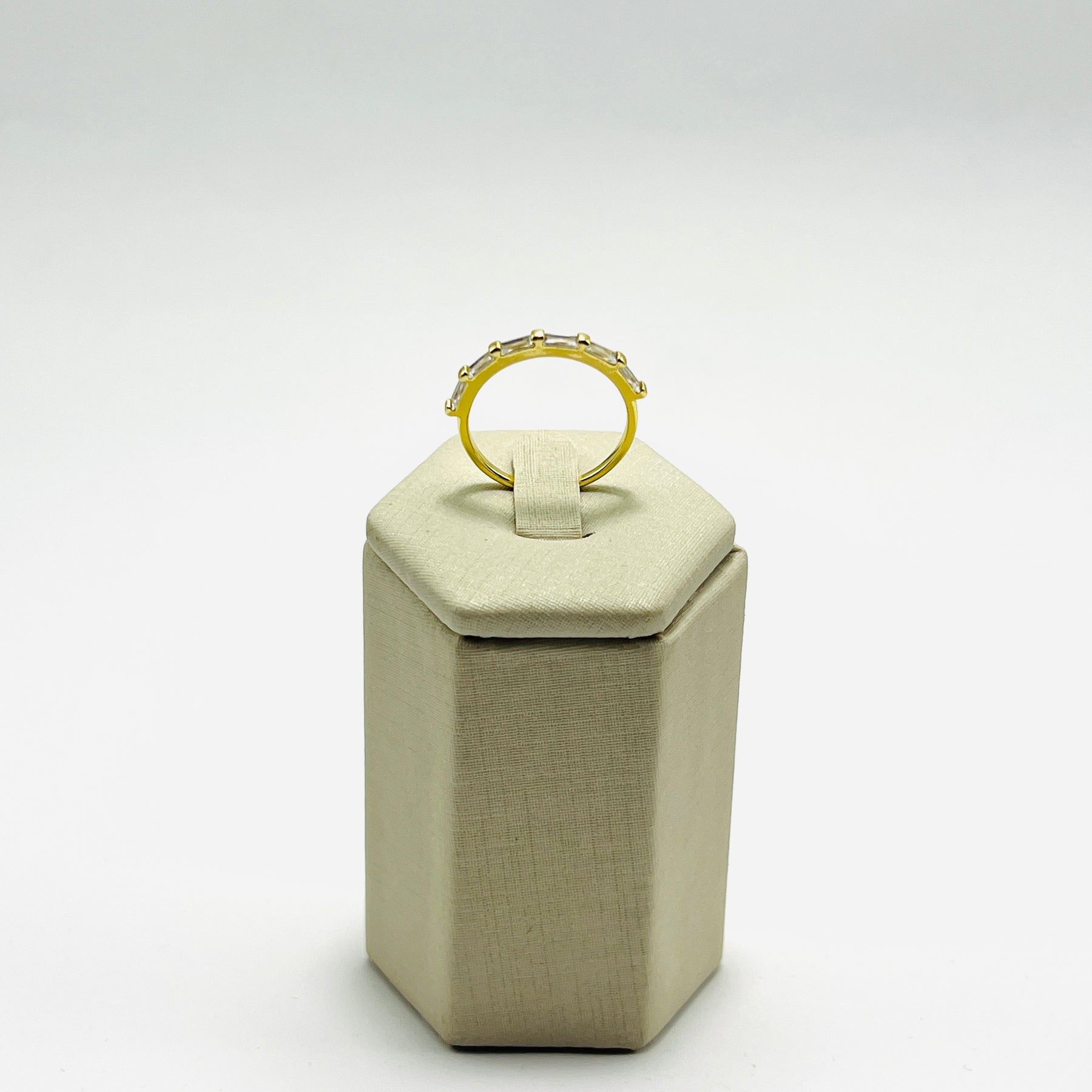 Anel Amira Vasques Semijóias Banhado A Ouro 18k