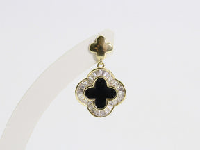 Brinco Trevo Oriente