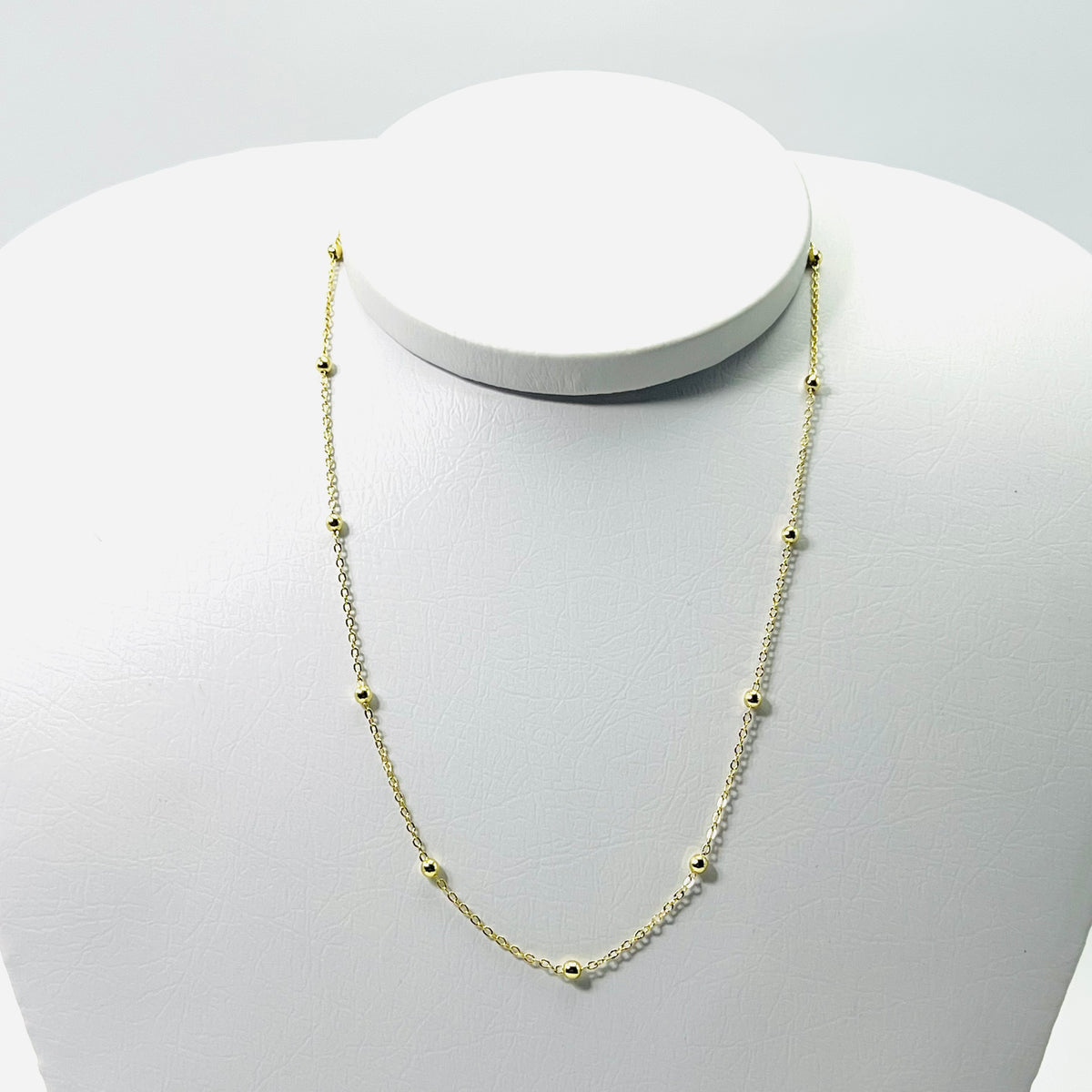 Colar Bolinhas Douradas