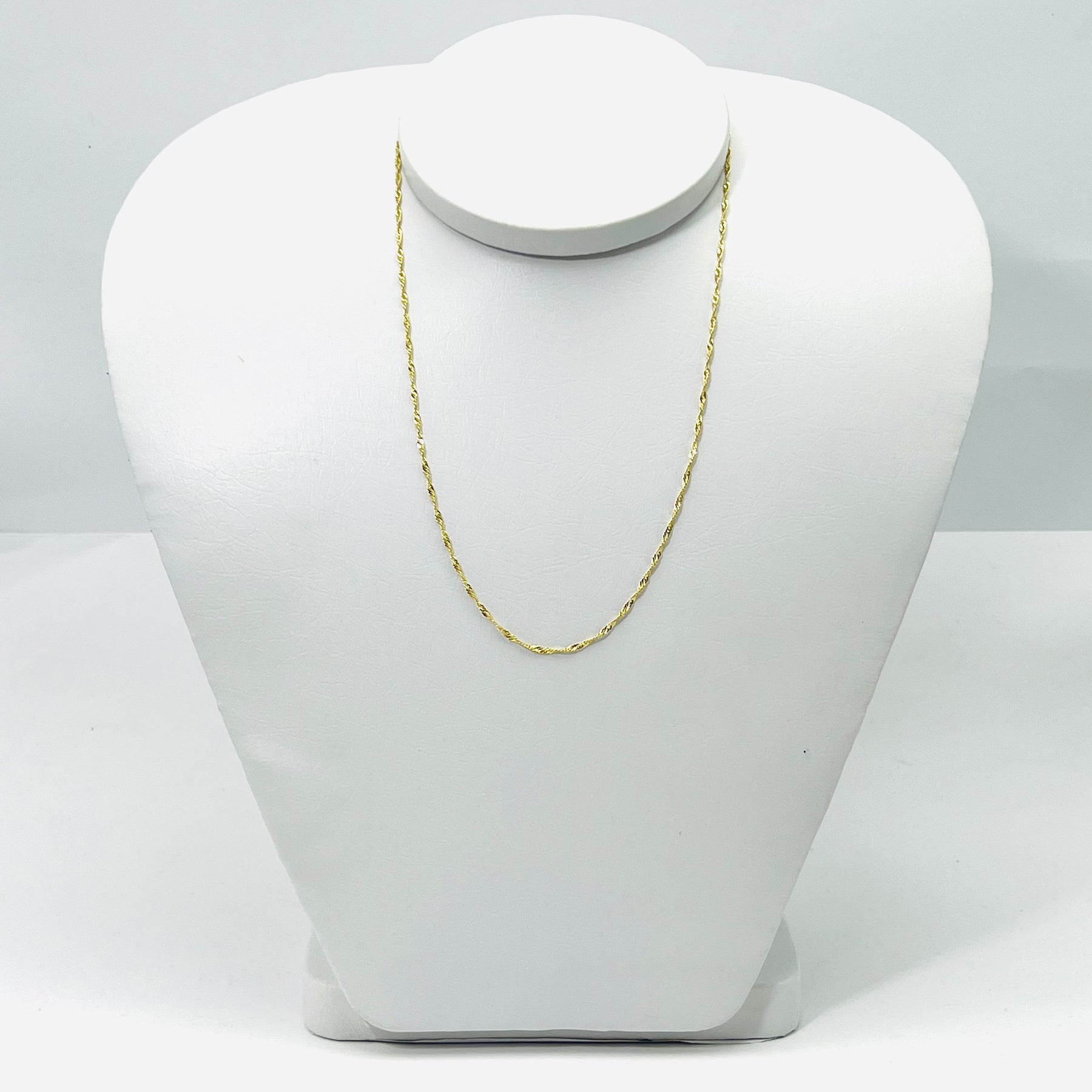 Colar Torcido Médio